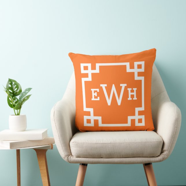 Fet orange grekisk nyckelmonogram initial kudde (Stol)