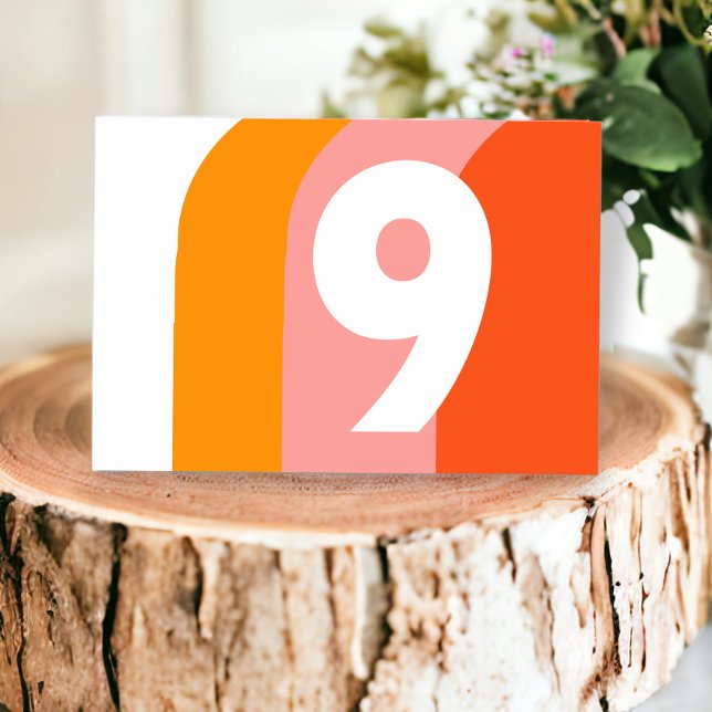 Fet Retro Bröllop Bordsnummer (Bold Retro Wedding Table Number from Ricaso. Perfect for the fun bold couple)