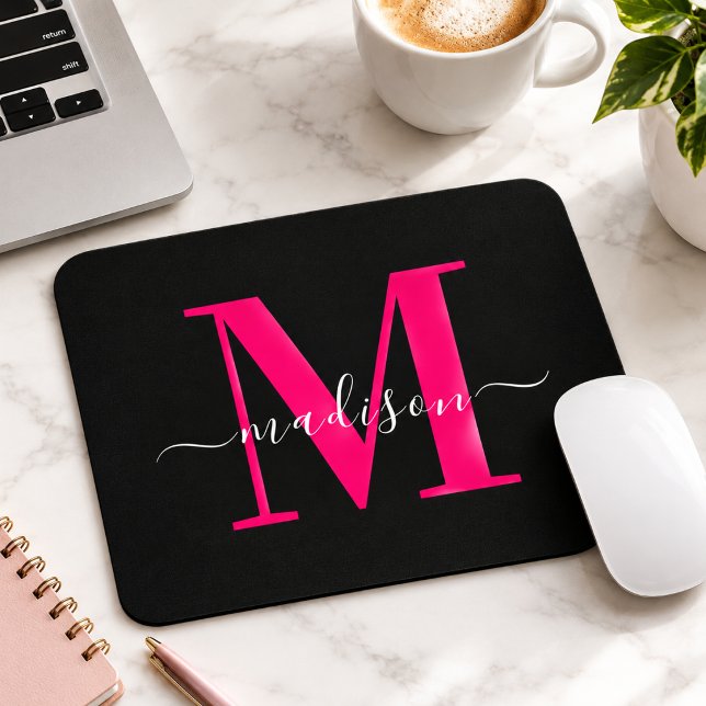 Fet Rosa Monograminitial Typografi Svart Tjejig Musmatta (Skapare uppladdad)