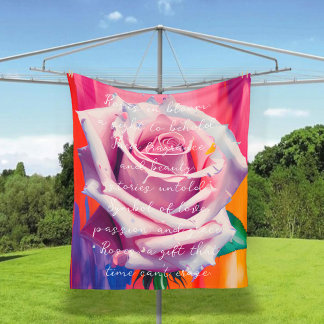 Fet Rosa ros i Bloom Dikt Bohemian Artsy Fleecefilt