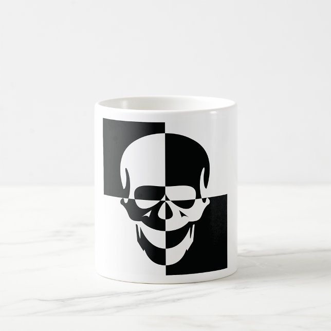 Fet, svart och vit optisk Illusion-skulldesign Kaffemugg (Skapare uppladdad)