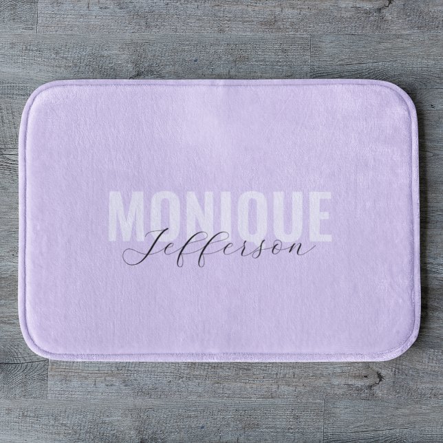 Fet typografi och skript Lilac Lavender Monogram Badrumsmatta (Skapare uppladdad)