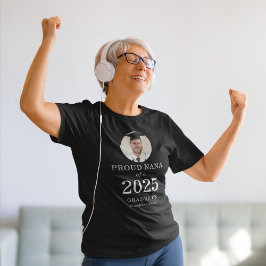 Fet vit text Foto Proud Nana från 2025 Student T Shirt