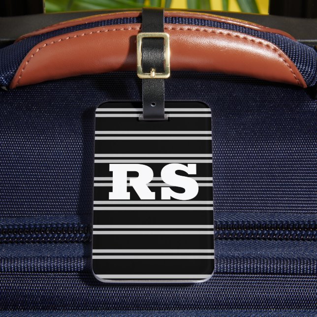 Fet White Monogram, Lt Grått Linjer på svart Bagagebricka (Framsida Insitu 2)