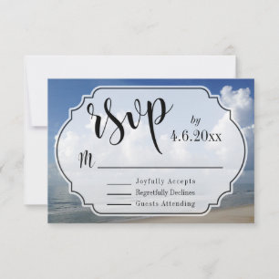 Feta moln över strandfoto med badge RSVP OSA Kort