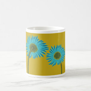 Fetstig blå Daisy på bakgrunden till Mustard Gult Kaffemugg