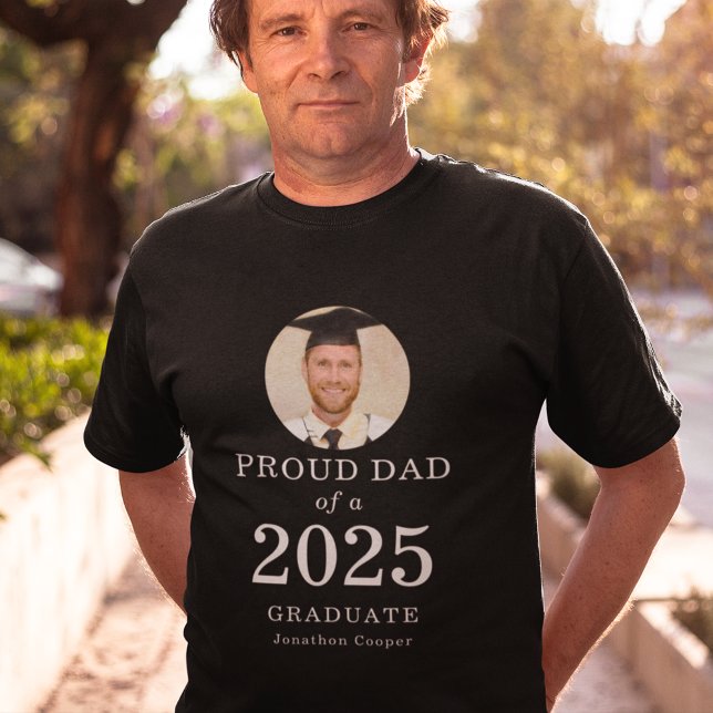 Fetstilstext Photo Proud Pappa från 2025 Student T Shirt (Skapare uppladdad)