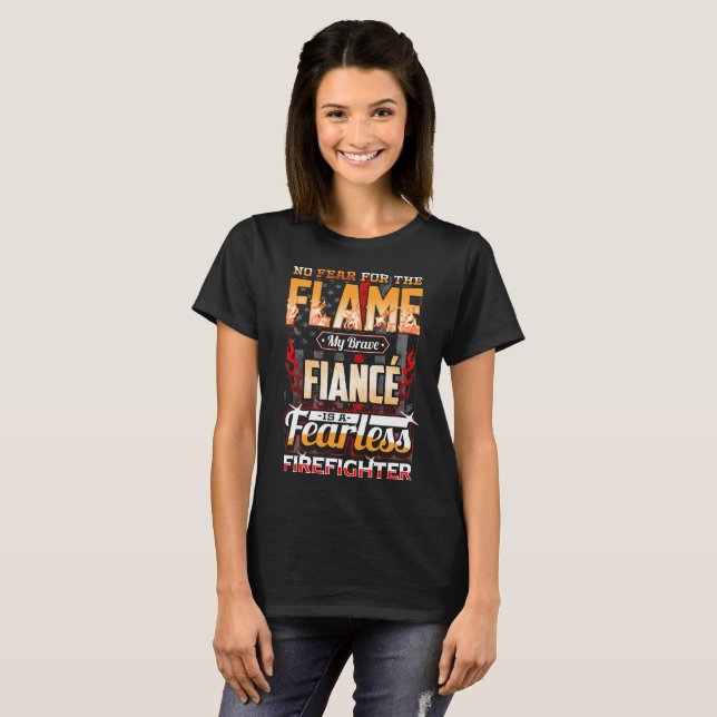 Fiancebrandmanamerikanska flaggan t shirt (Hel framsida)