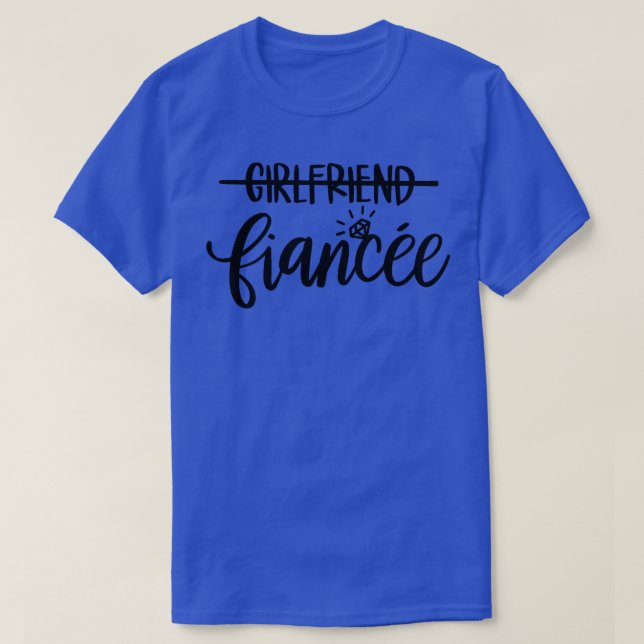 Fiancee Future Mrs. T Shirt (Design framsida)