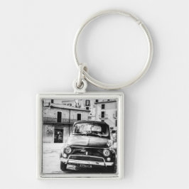 Fiat 500, cinquecento i italien, klassikerbilgåva fyrkantig silverfärgad nyckelring