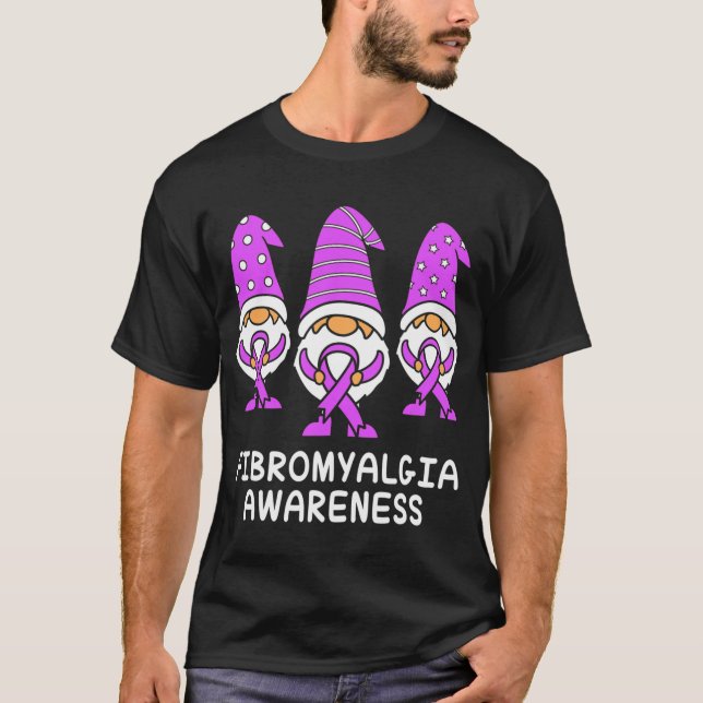 Fibromyalgia Awareness Fibromyalgia Gnome T Shirt (Framsida)