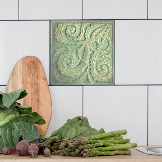Fiddlehead fern Grönt Ceramic Tile Kakelplatta (Green Fiddlehead fern tile shown on a kitchen backsplash)