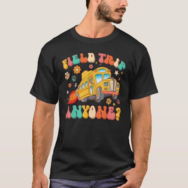 Field Trip Anyone Groovy School Bus Driver Yellow  T Shirt (Framsida)