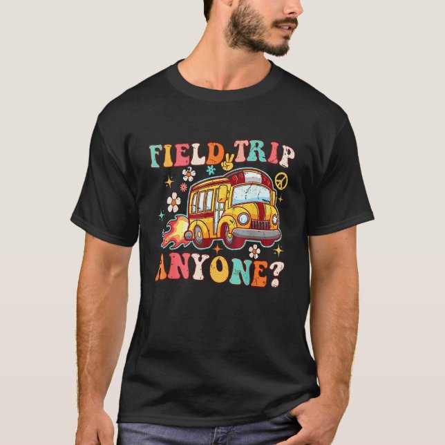 Field Trip Anyone Groovy School Bus Driver Yellow  T Shirt (Framsida)