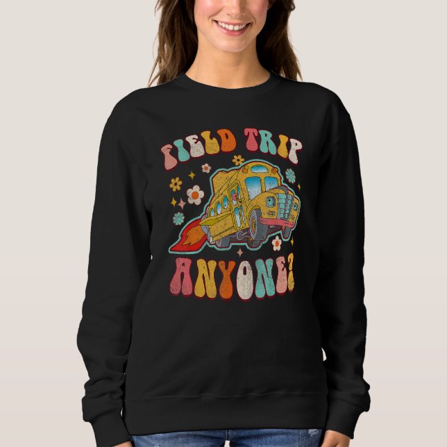 Field Trip Anyone Groovy School Bus Driver Yellow  T Shirt (Framsida)
