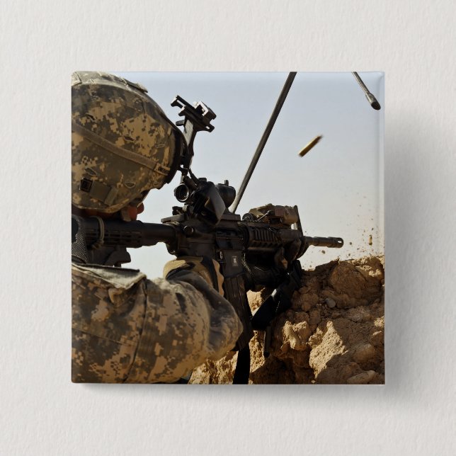 Fiendens soldatstyrkor i förlovader knapp (Framsida)