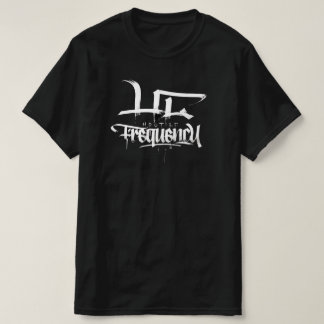 FIENTLIG FREKVENS KALIGRAFI/GRAFFITI TYP T SHIRT
