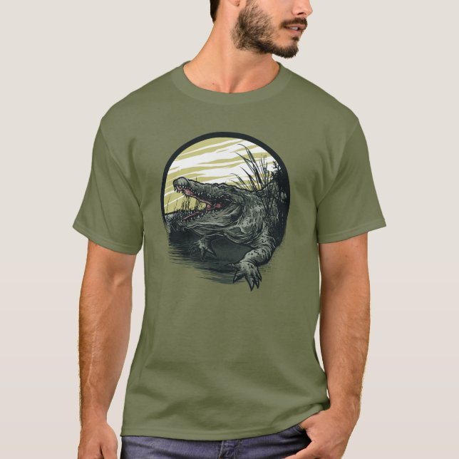 Fierce Alligator Swamp Illustration Art T Shirt (Framsida)