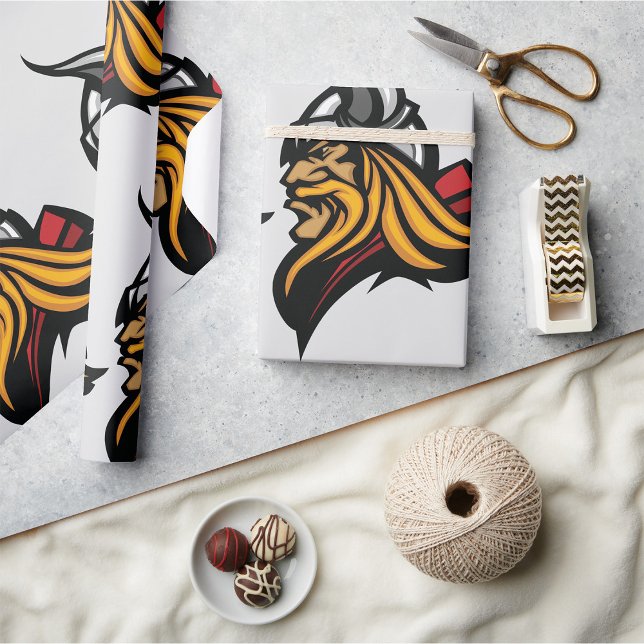 Fierce Viking Warrior Head Norse Helmet och Beard Presentpapper (Skapare uppladdad)