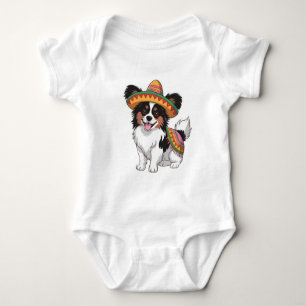 Fiesta Papillon Hund Wearing Sombrero och Sarape T Shirt