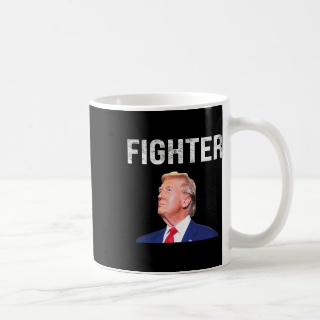 Fighter Donald Trump 2024 Kaffemugg (Höger)