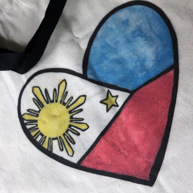 Filippinerna Flagga Heart Art Filipino Pride Pinay Tygkasse (Skapare uppladdad)