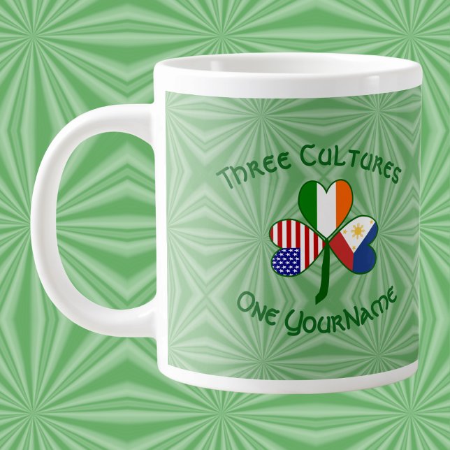 Filippinerna, USA, Shamrock Flagga Personlig Jumbo Mugg (Giant mug featuring a Philippines‑Ireland‑USA shamrock on green squiggly squares.)