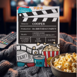Filmkvälls födelsedagsfest för pojkar inbjudningar