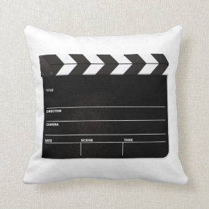 FILMNATT…, Direktörer stiger ombord. SKRÄDDARS Kudde