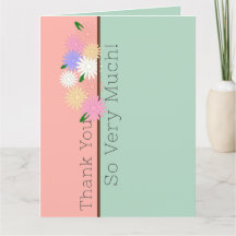 Fin Arrangemang av färgfulla Daisy på Sill