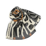 Fin Elegant Etnisk afrikansk Lera Trasa Sjal<br><div class="desc">Skär dig i kultur och stil med vår vackra Elegant Etniska Afrikas Trasa Scarf i Lera. Den här fantastiska sjalven är skapad av ett högkvalitativt väv och inspirerad av traditionell afrikansk lera trasa-design. Den mångsidiga designen gör det till perfekt för alla tillfälle, oavsett om du är redo för en speciell...</div>