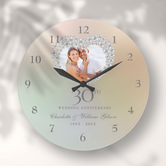 Fin Pearl Heart Photo 30-årsdag Stor Klocka (Beautiful Pearl Heart Photo 30th Anniversary Large Clock)
