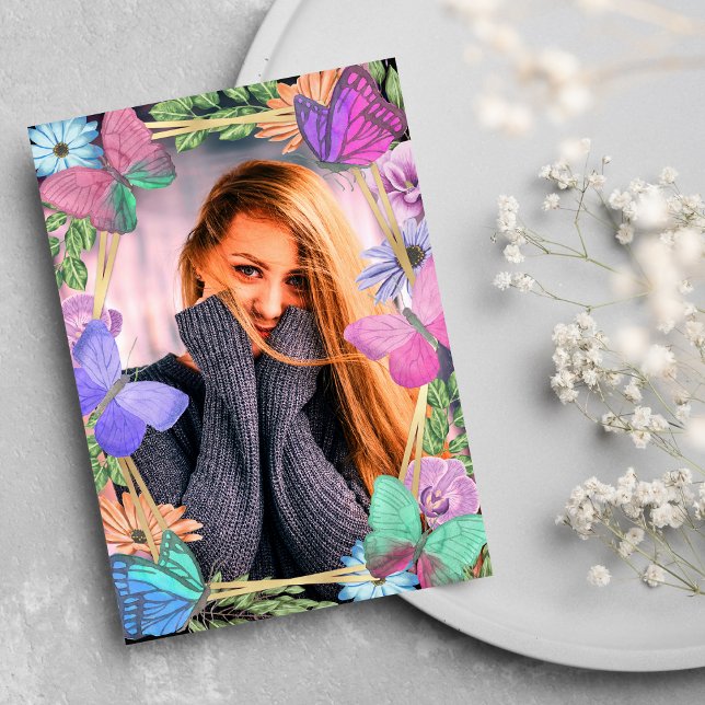 Fin Rosa Lila Blommig Fjäril Födelsedags Foto Inbjudan (Pretty Pink Purple Floral Butterfly Birthday Photo Invitation )