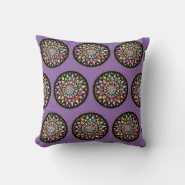 Fina mandalas på lilans bakgrundskudde/ kudde