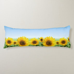 Fina solblommor på Himlar Blue Body Pillow Kroppskudde