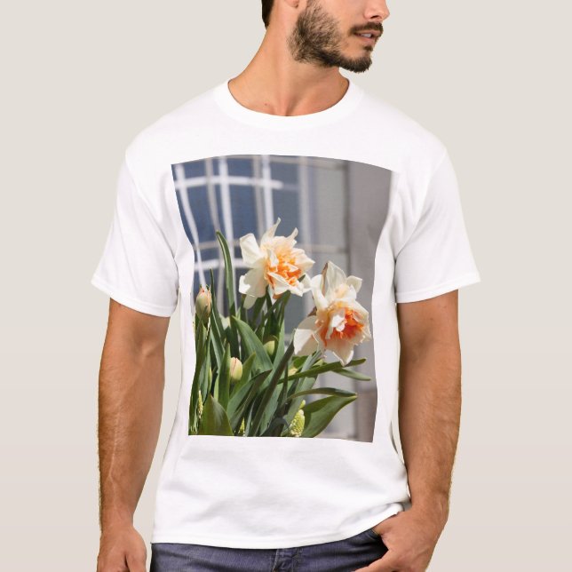 Fina, söta daffodils vår t shirt (Framsida)