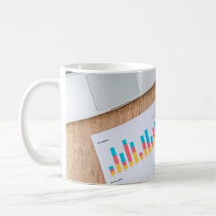 Finansiella uppgifter för diagramgradens finansier kaffemugg