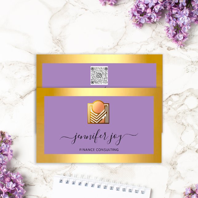 Finansieringskonsultmäklarens Guld Lila Logotyp QR Visitkort (Finance Consulting Broker Gold Purple Logo QR Business Card)