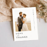 Finare minimalistiskt foto Bröllop Tack Kort<br><div class="desc">Tack till gästerna med den här eleganten, tack vare ditt kort, ett minimalistiskt foto bröllop. Med en svart och vit design utan tidslinje och med ett personligt foto är det perfekten för att förmedla hjärtlig uppskattning. Det här kortet är perfekt för alla bröllop-teman och kombinerar enkelhet och sofistikering. Visa er...</div>