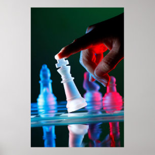 Fingra vippa på ett schackbiet på schack stiger poster