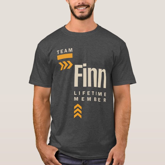Finn Personlig Namn Birthday Gift T Shirt (Framsida)