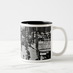 Finsbury Park station, c.1923 Två-Tonad Mugg