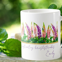 Fintvätt av Lila Lupine Flowers citerar Mugg