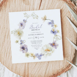 Fintvätt av Lila och vit Wildblomma Inbjudningar