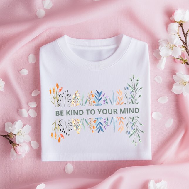 Fintvätt av självbetjäning för Blommigt T Shirt (Skapare uppladdad)