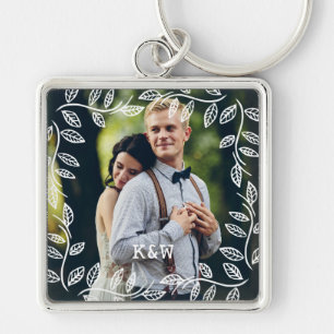 Fintvätt med Monogrammed fotot i Löv Ram Fyrkantig Silverfärgad Nyckelring