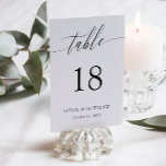 Fintvätt - Namn & Bröllop Bordsnummer<br><div class="desc">Elegant bord-kort i svartvitt med ett känsligt kalligrafiskt skript. Lägg till namn och bröllop-datum också!</div>