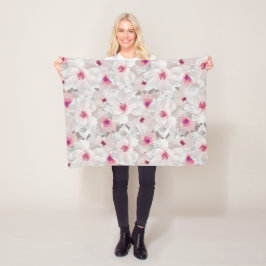 Fintvätt och rosa blommigt fleecefilt