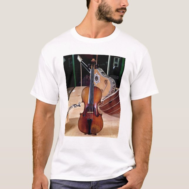 Fiol vid Stradivari, Cremona, 1699 (fotoet; T-shirt (Framsida)