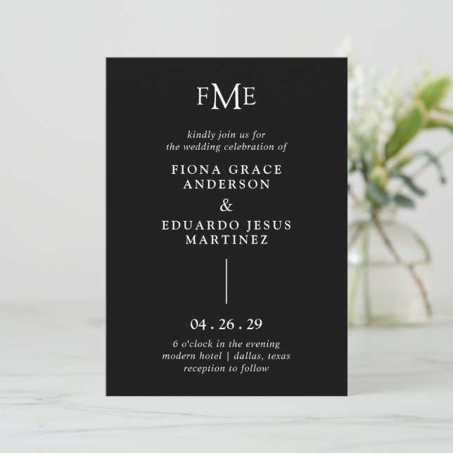 Fiona Black Bold Monogram Modern Bröllop Inbjudningar (Stående Fram)